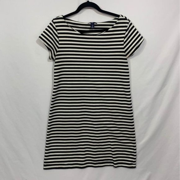 GAP woman’s black and white striped dress. Sheath dress. Size small. New… - Picture 1 of 6